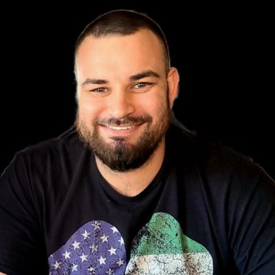 Ryan, 25