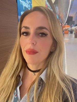 Mariana, 44