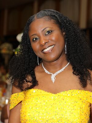 Myriam, 40