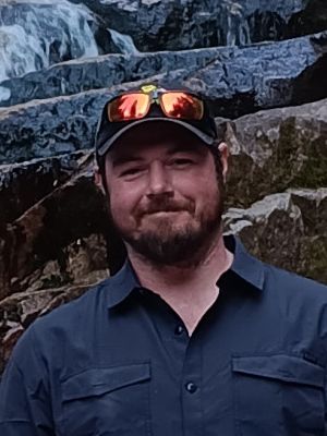 Ian, 32