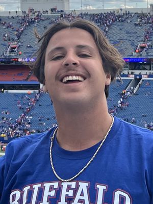 Noah, 25