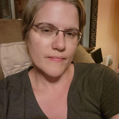 Ellen, 49