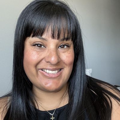 Sara, 44
