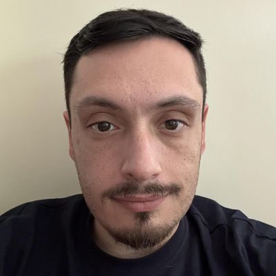 Geoffrey, 32