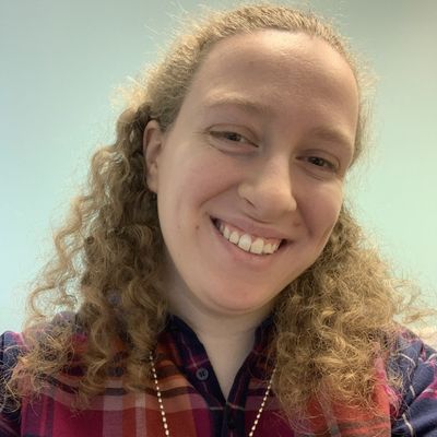 Clare, 27