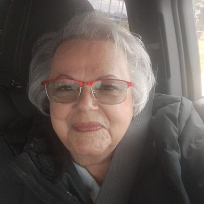 Linda, 74