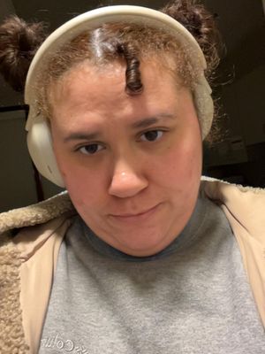 Cindy, 24