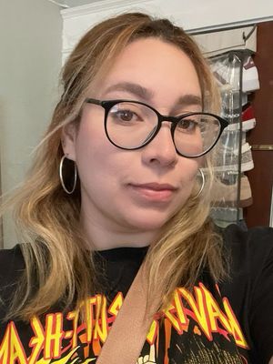 Emily, 43