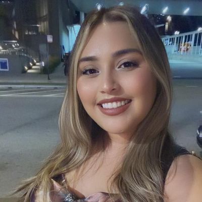 Adilene, 33