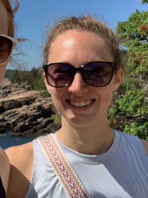 Gabrielle, 27