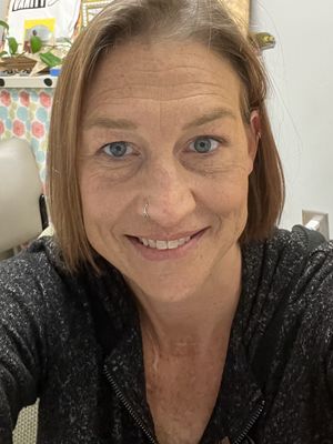 Rebecca, 44