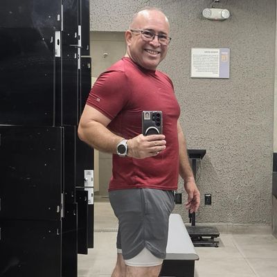 Luis, 51