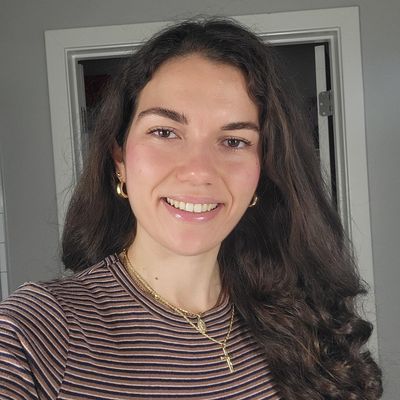Mari, 27
