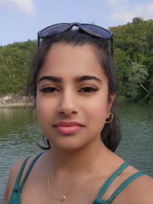 Sonia, 33