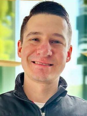 Christopher, 31