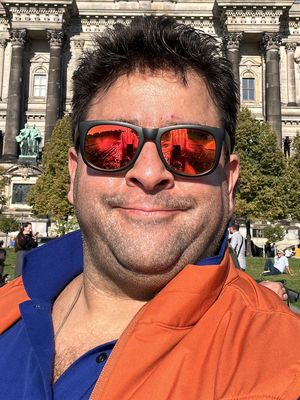Gustavo, 50