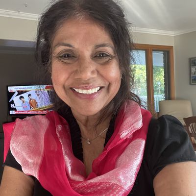 Cissy, 74