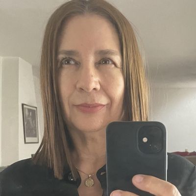 Esmeralda, 58