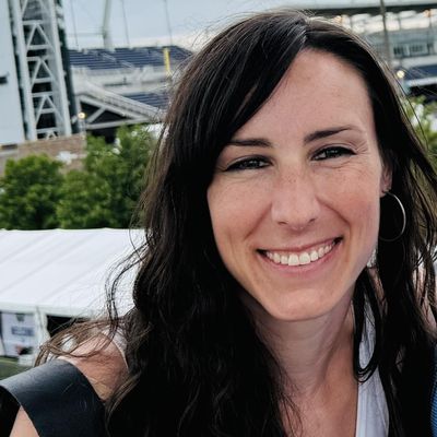Sarah, 38