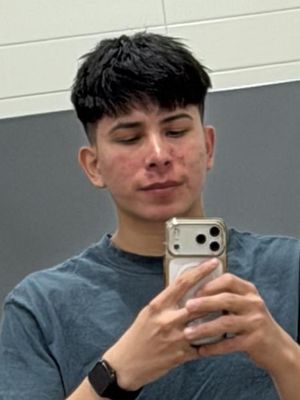 Alexis, 23