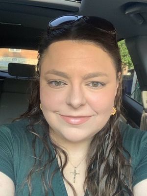 Chelsi, 34
