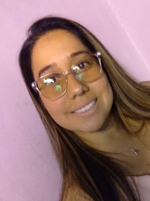 Arlys, 33
