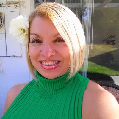 Ana, 52
