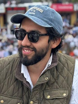 Sebas, 26
