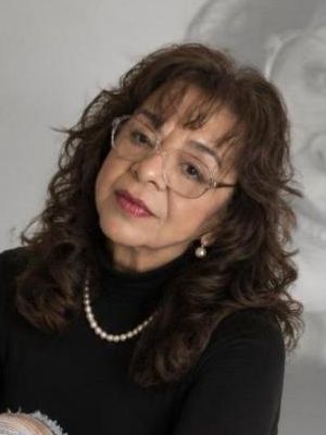 Estela, 77
