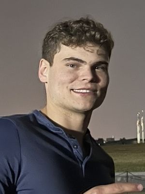Mateo, 25