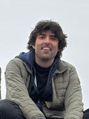 Eli, 43