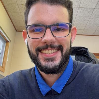Felipe, 24