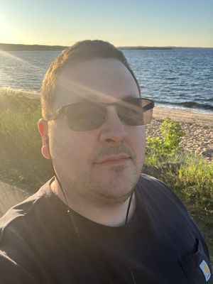 Jonathan, 37