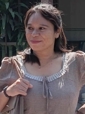 Maria, 37