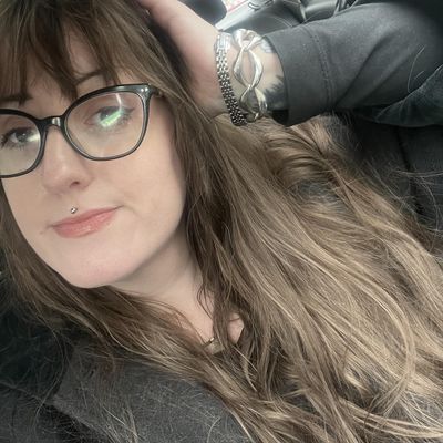 Stephanie, 34