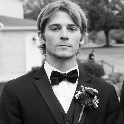 Dan, 21