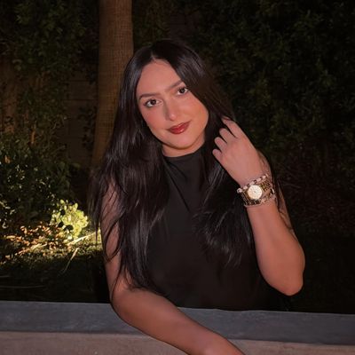 Kay, 29