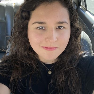 Karla, 25