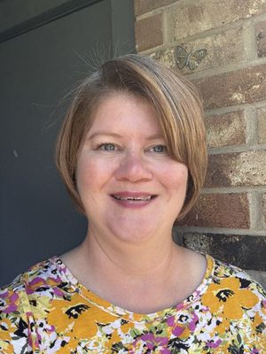 Lydia, 48