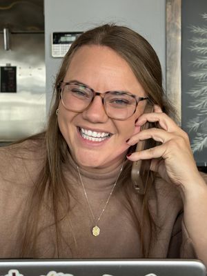 Carly, 30