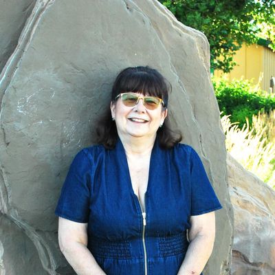 Lori, 65