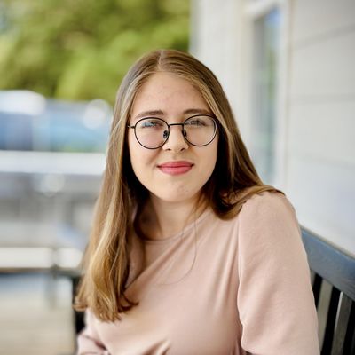 Anna, 18