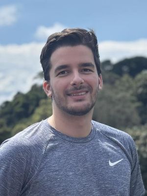 Andrew, 27