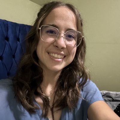 Madelyn, 19