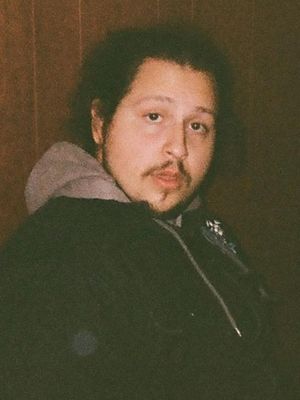 Daniel, 25
