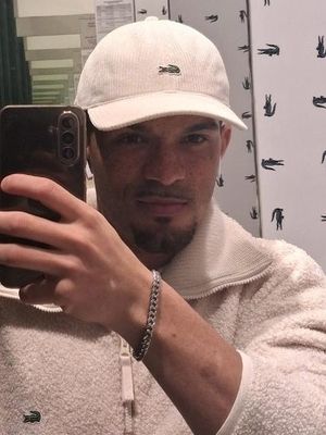 Gabriel, 25