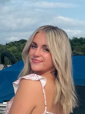 Abby, 20