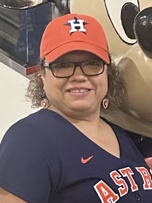 Laura, 47