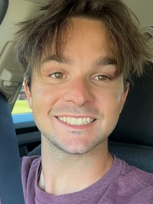 Eli, 22