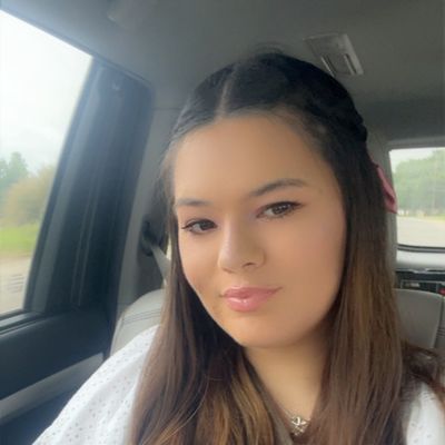 Alexa, 22